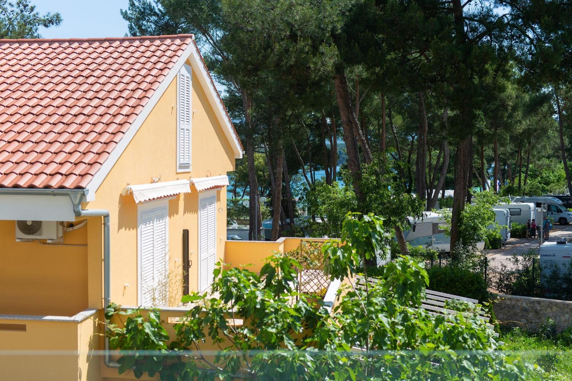 Villa Sabic By The Sea Veglia Cameră foto